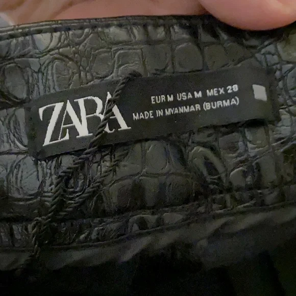 Zara Faux Leather Pants - Picture 3 of 6